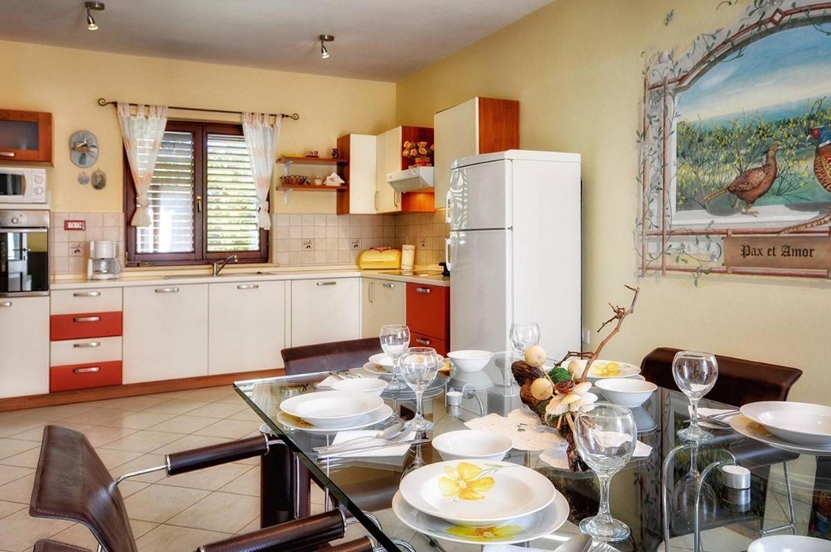 Villa Nina Медулин Екстер'єр фото