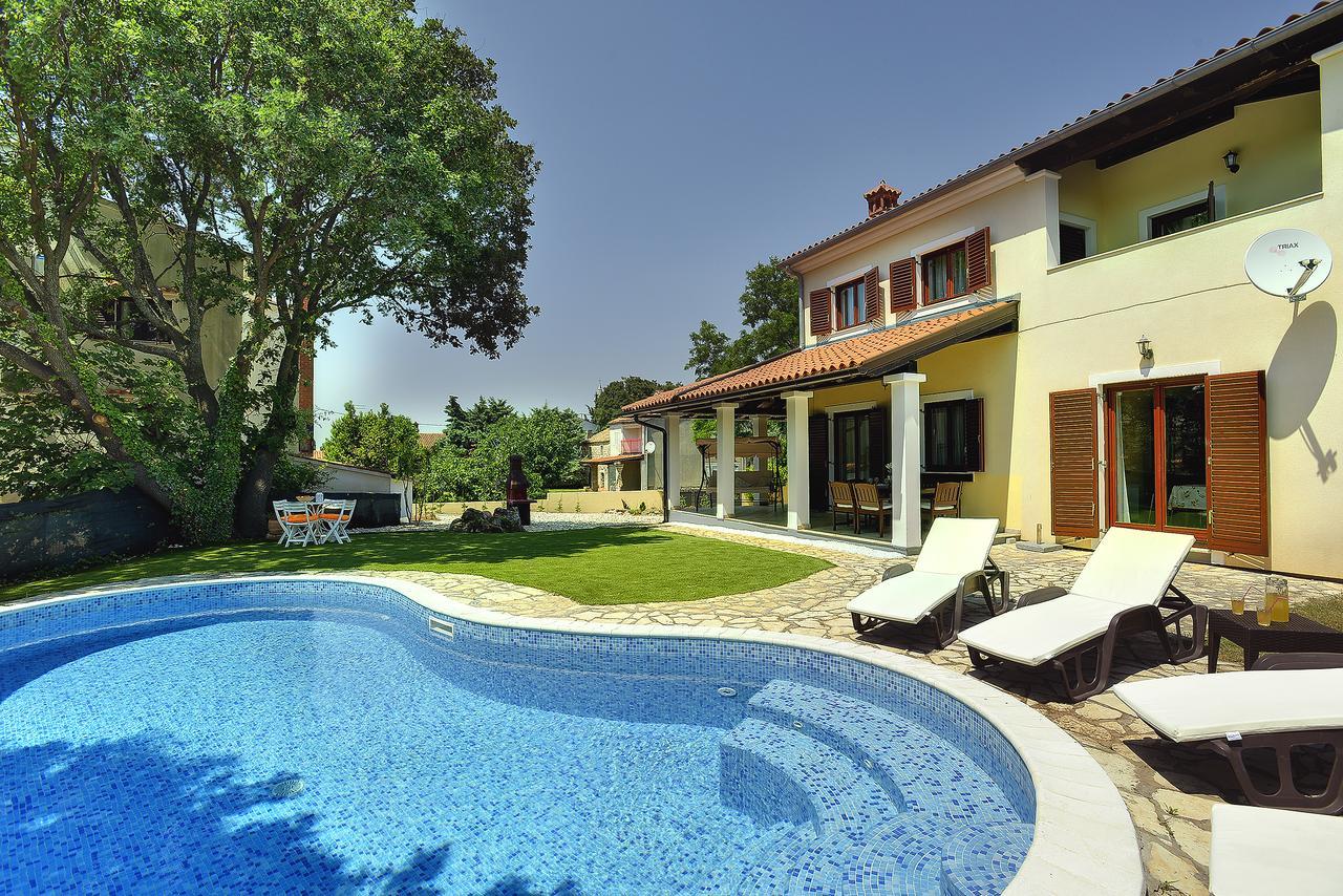 Villa Nina Медулин Екстер'єр фото