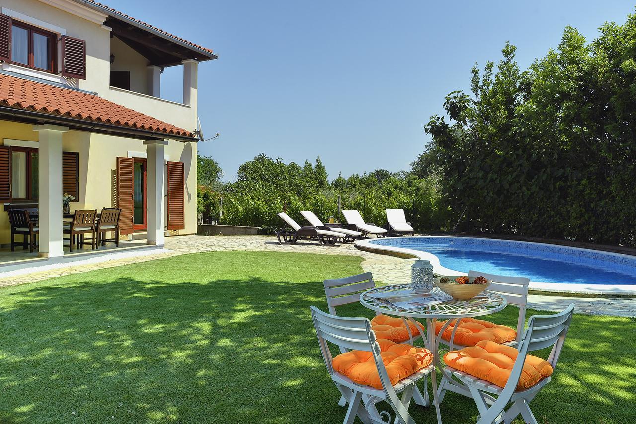 Villa Nina Медулин Екстер'єр фото