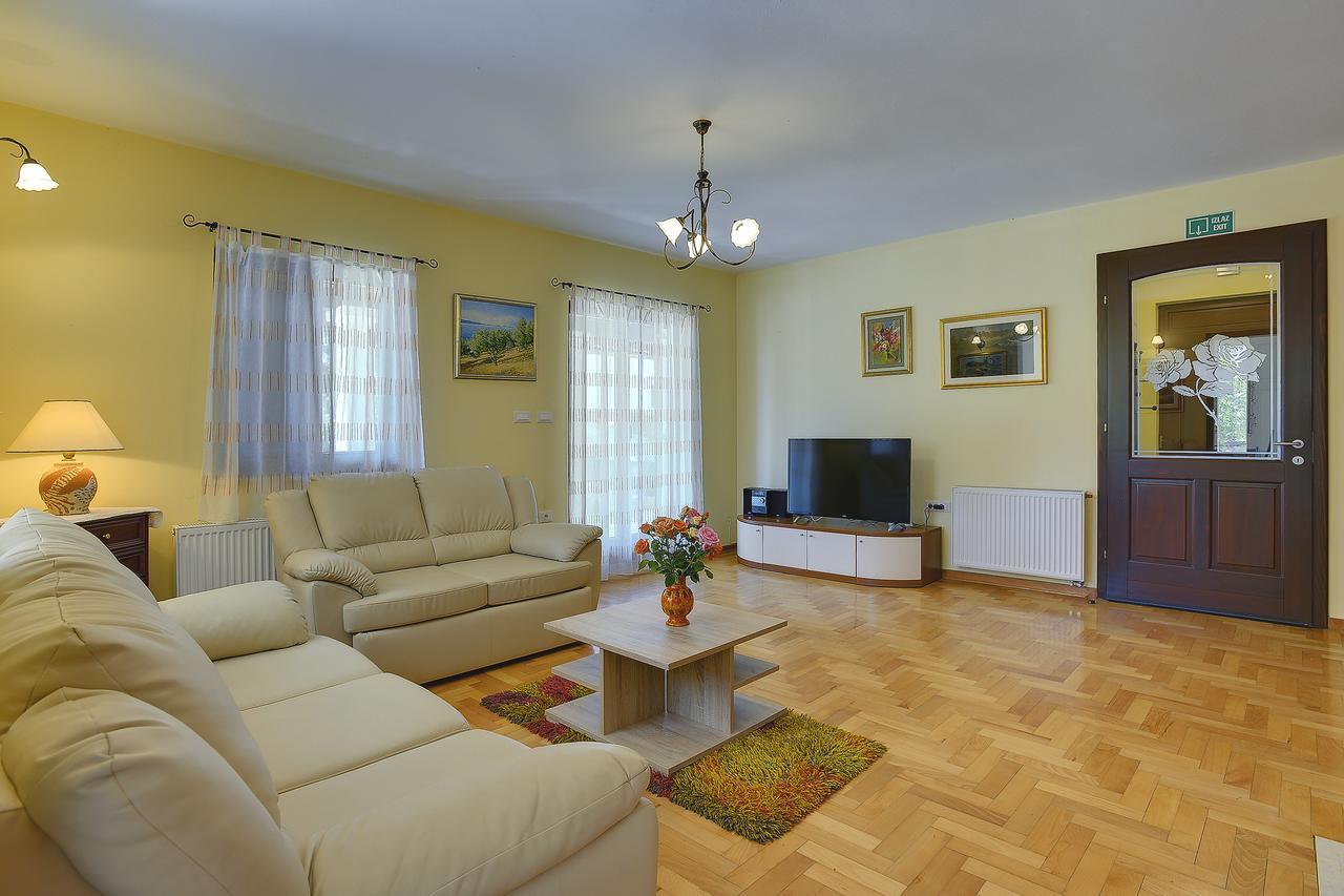 Villa Nina Медулин Екстер'єр фото